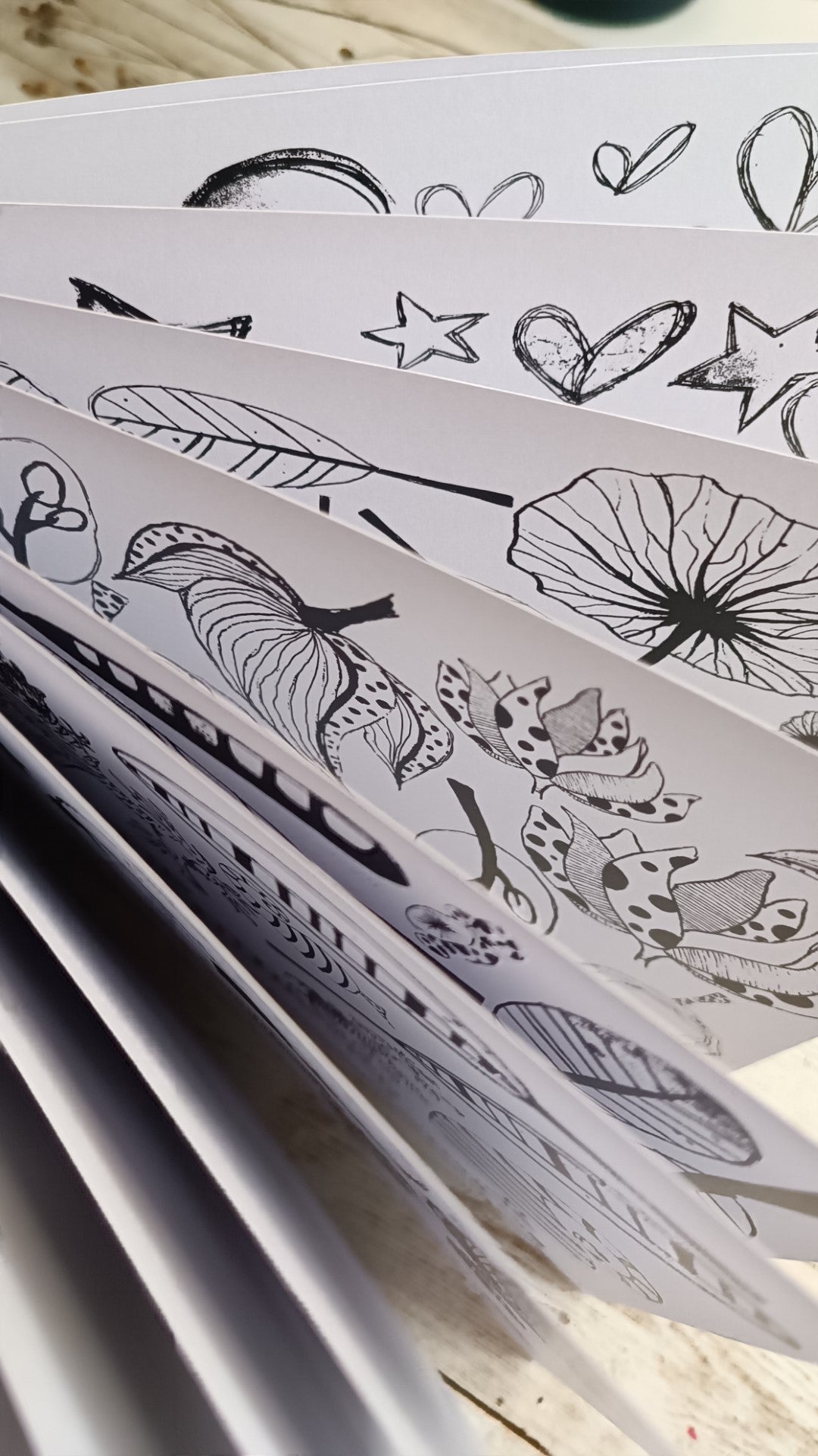 Original  Paper Elements in black & white